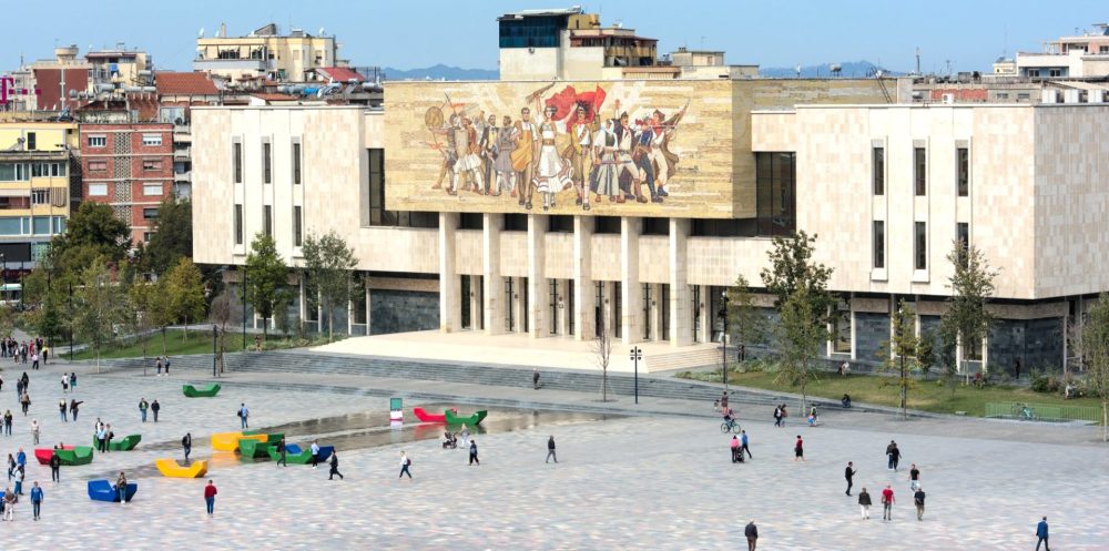 74.7 per qind e popullsise ne moshe pune ne Shqiperi rrezikohet nga varferia